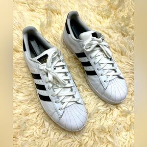 White Adidas Superstar Size 10.5